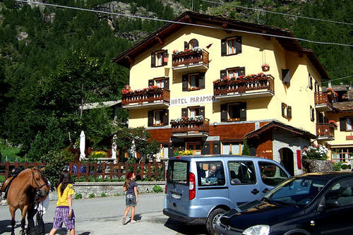 Hotel Ristorante Paramont 바울렌 외부 사진